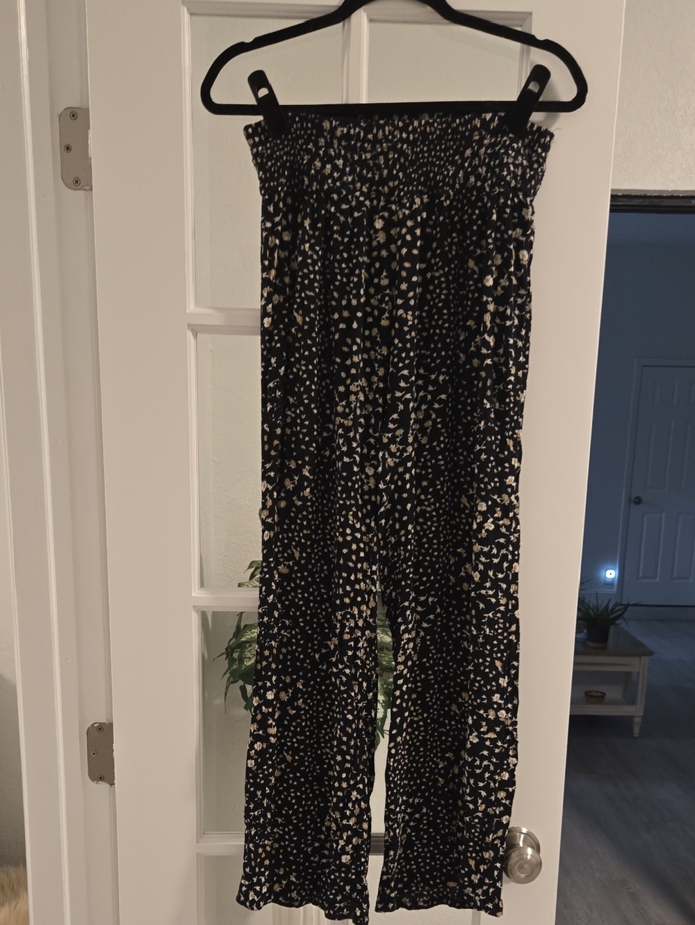 O'Neill Black Wide-Leg Smocked-Waist Pants with Cream Print